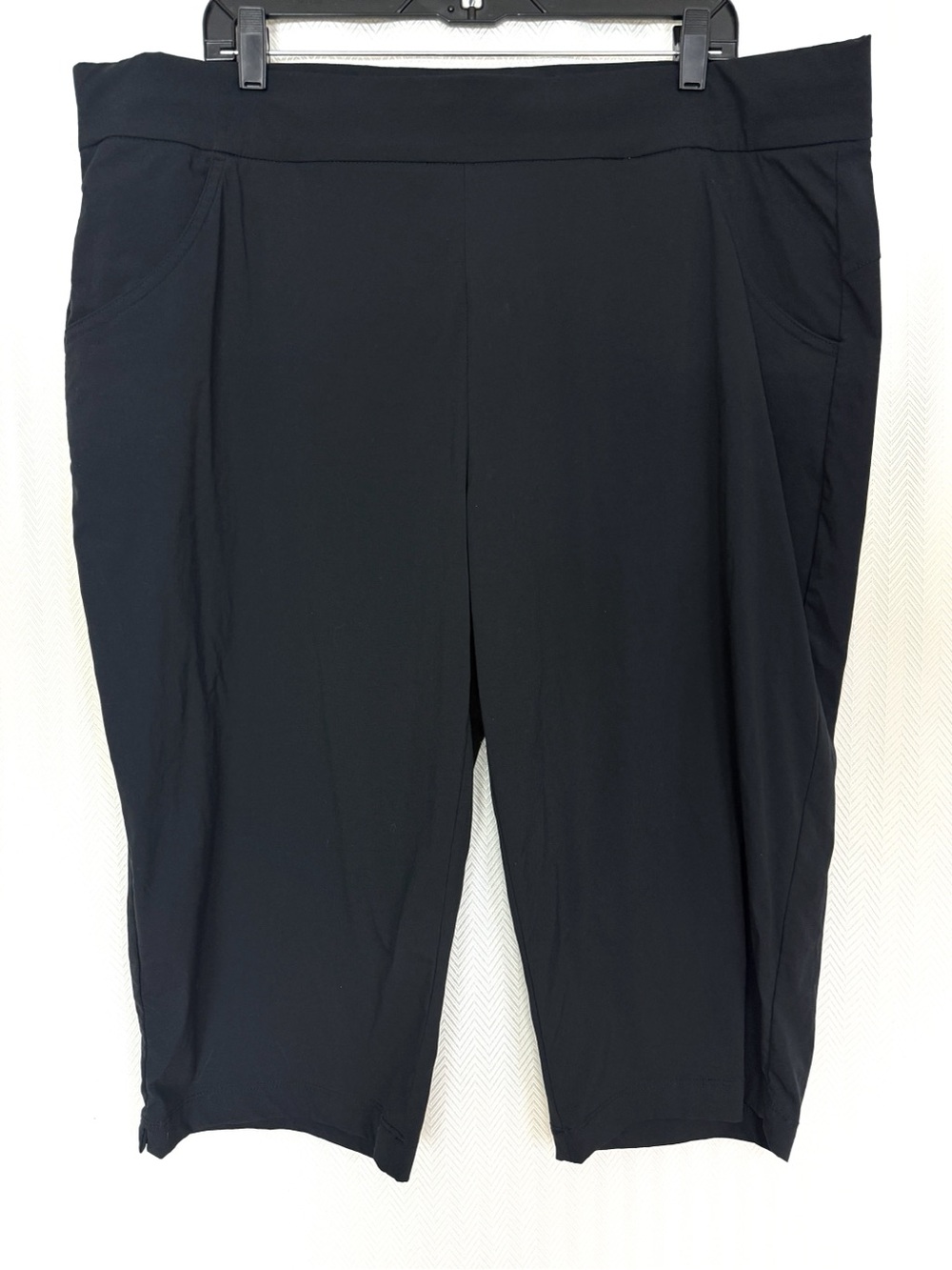 Columbia Black Capri Pants Size 2X